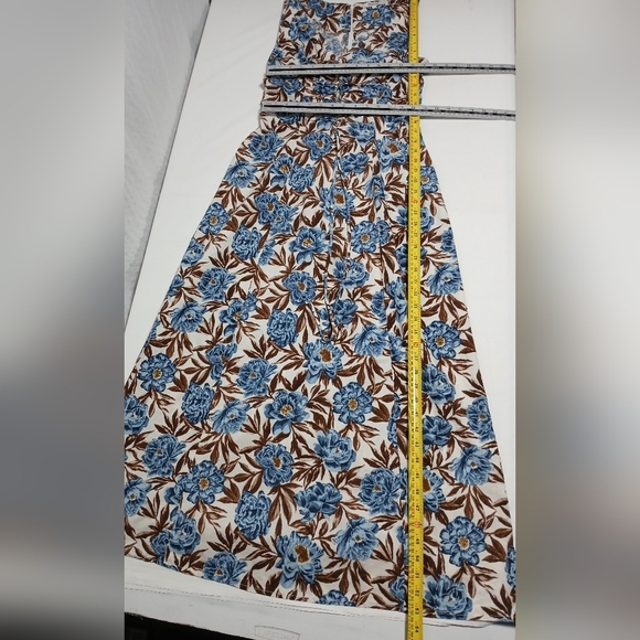 Madewell Sleeveless V Neck Midi Dress In Floral. Size 4 - Picture 9 of 12